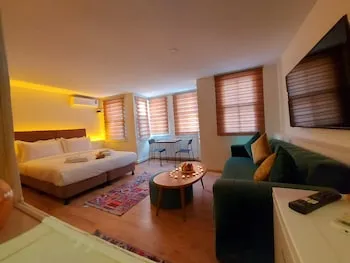 Mates Historical Suites