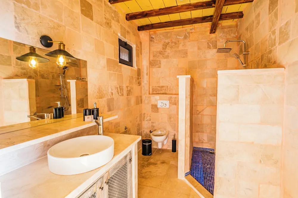 Classic Tek Büyük Yataklı Oda