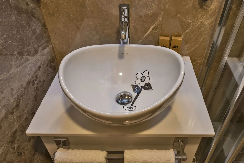 Deluxe Büyük Yataklı Tek Kişilik Oda