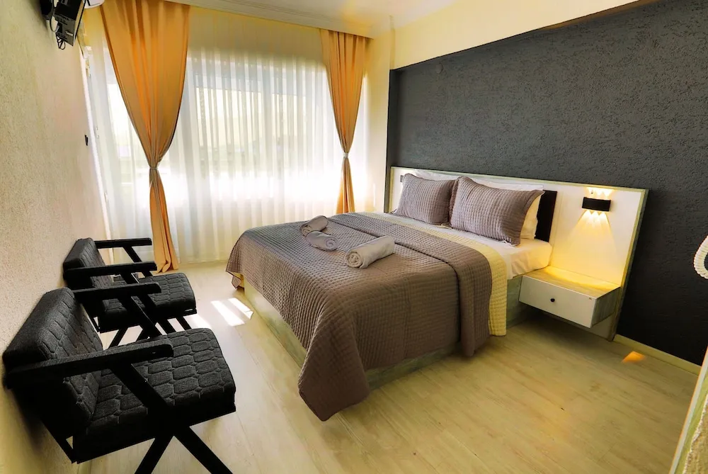 Standard Tek Büyük Yataklı Oda, Balkon, Şehir Manzaralı