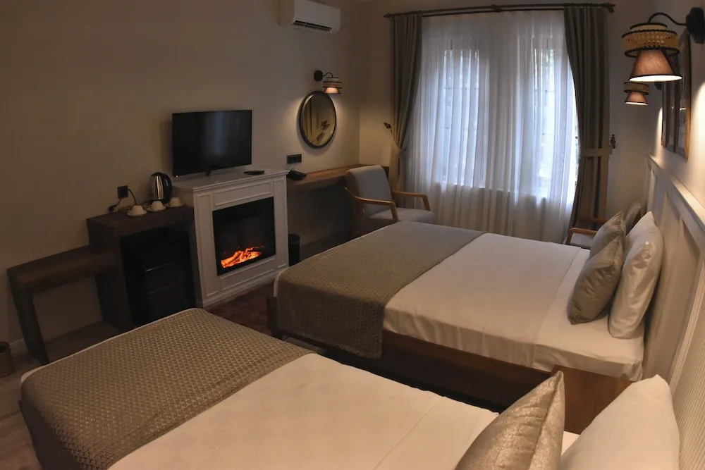 Deluxe Dört Kişilik Oda, Birden Çok Yatak, Nehir Manzaralı