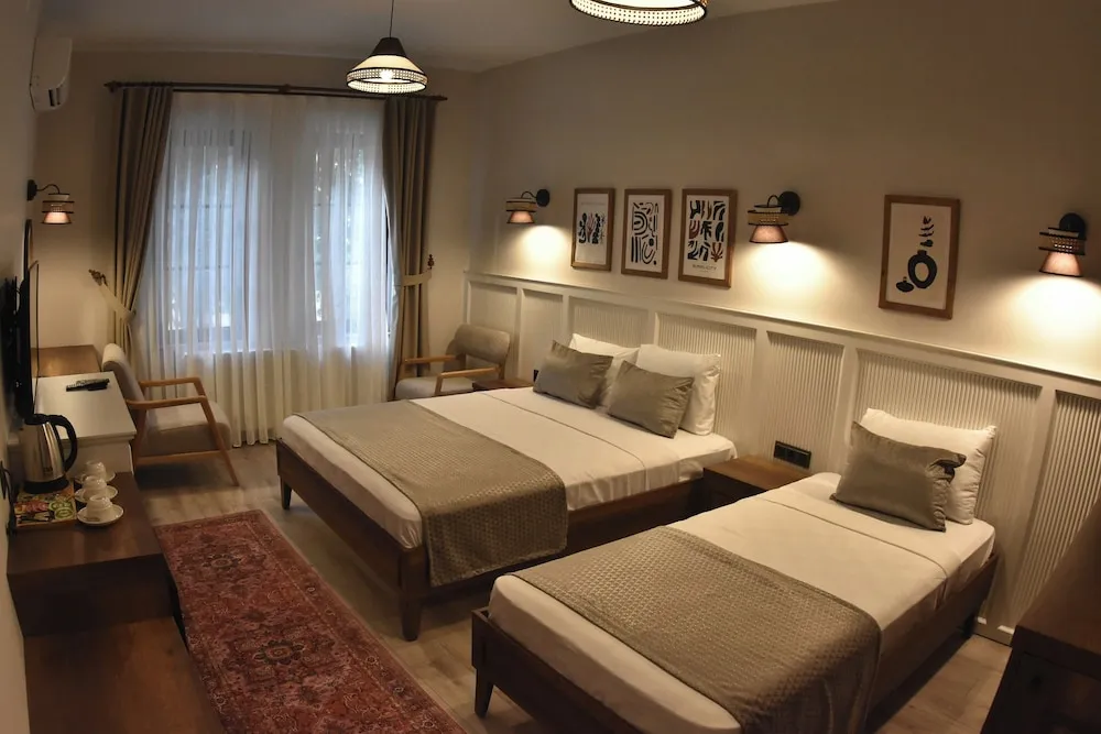 Deluxe Dört Kişilik Oda, Birden Çok Yatak, Nehir Manzaralı