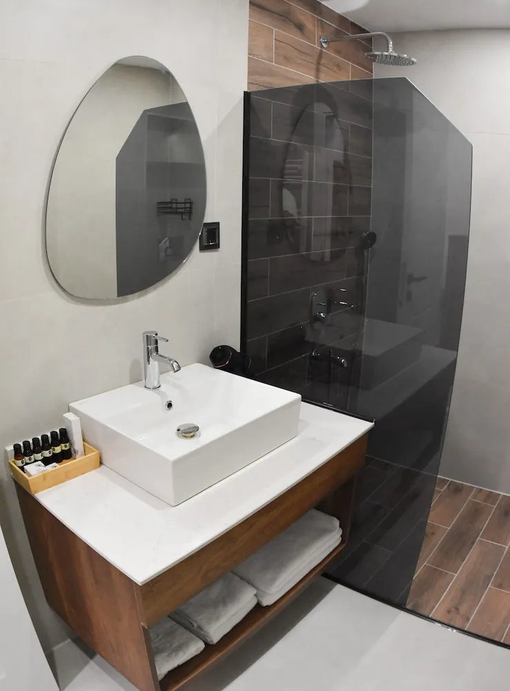 Deluxe Dört Kişilik Oda, Birden Çok Yatak, Nehir Manzaralı