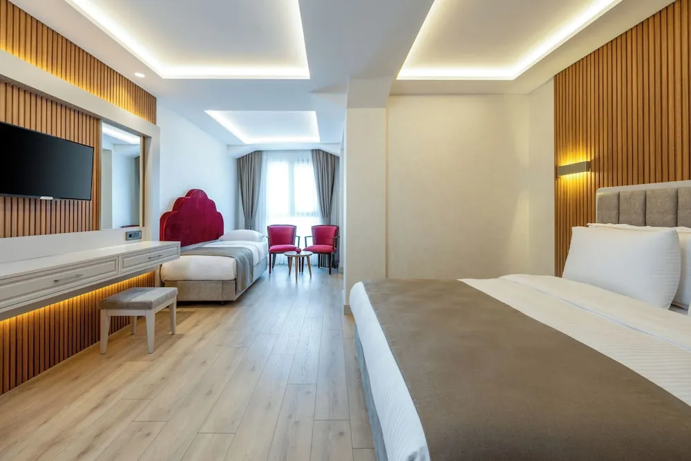 Deluxe Tek Büyük Yataklı Oda