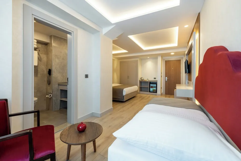 Deluxe Tek Büyük Yataklı Oda