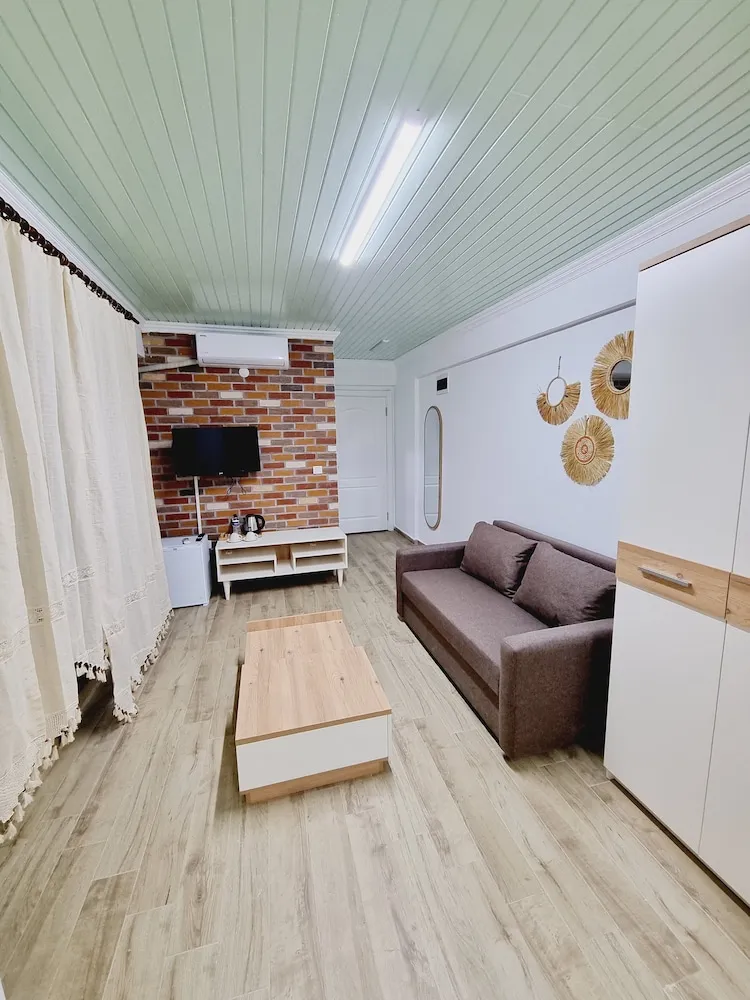 Design Apart Daire, 1 En Büyük (King) Boy Yatak ve Çekyat, Avlu Manzaralı, Bahçeli