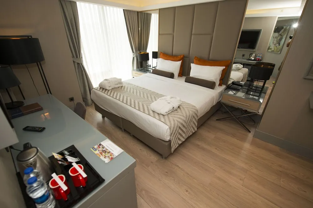 King Suite Sea View Room