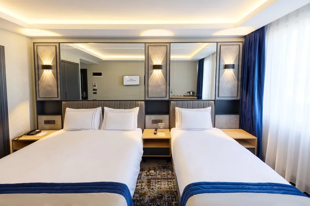 Deluxe Üç Kişilik Oda