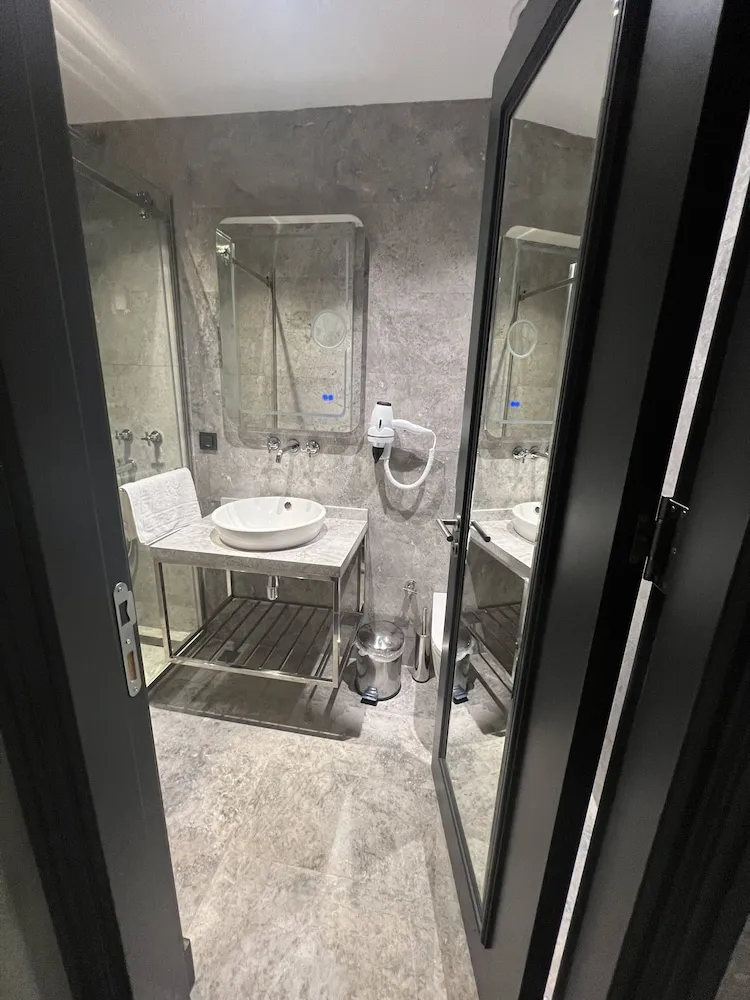 Economy Üç Kişilik Oda