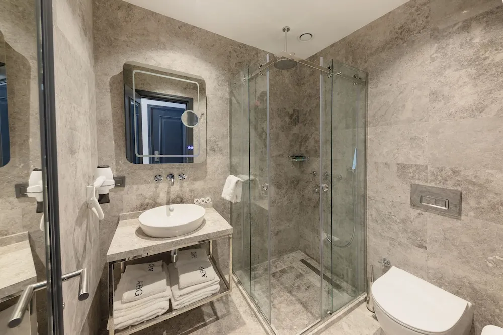 Deluxe Dört Kişilik Oda