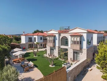 Armel Alaçatı