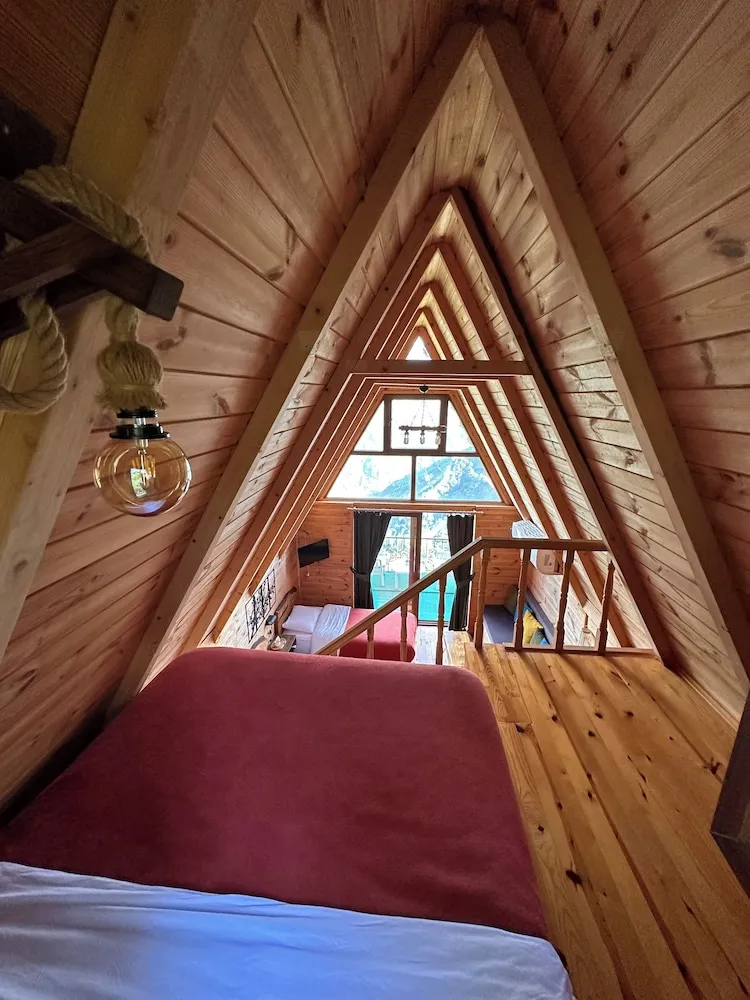 Comfort Dört Kişilik Oda