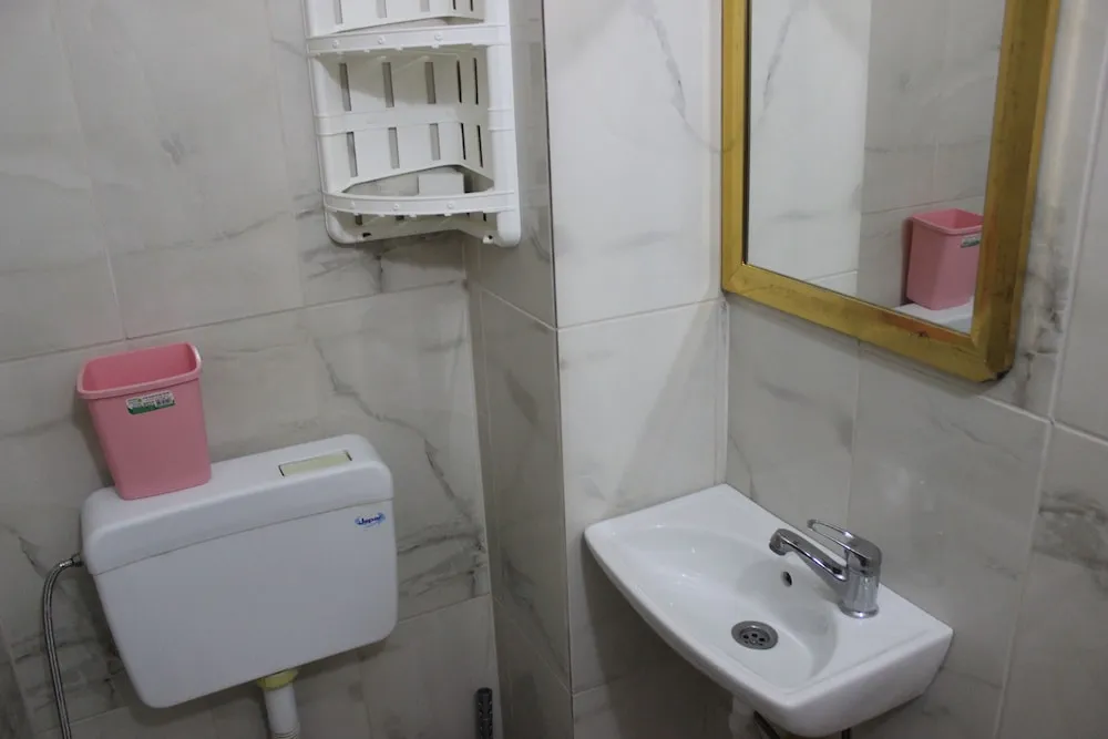 Family Tek Büyük veya İki Ayrı Yataklı Oda