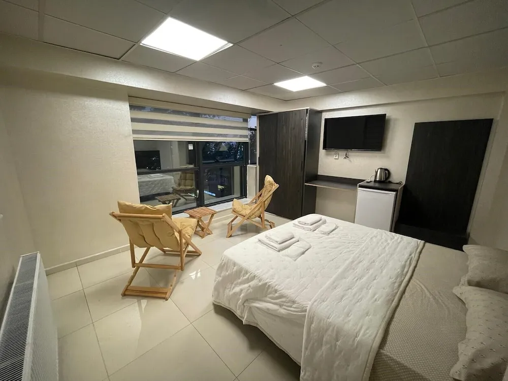 Comfort Tek Büyük Yataklı Oda