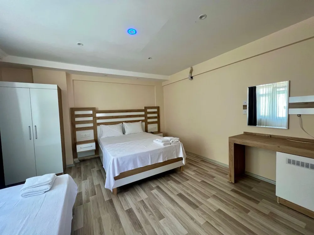 Comfort Tek Büyük Yataklı Oda, 1 Büyük (Queen) Boy Yatak, Sigara İçilebilir, Deniz Manzaralı