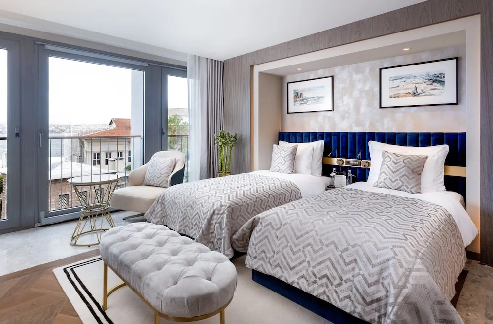 Deluxe Twin Room with Sea View
