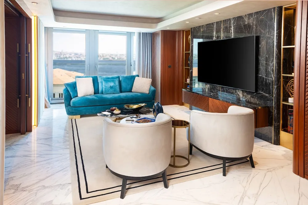 The Maestro Penthouse