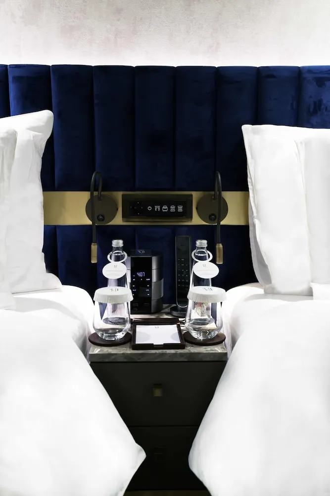 Deluxe Twin Room with City View