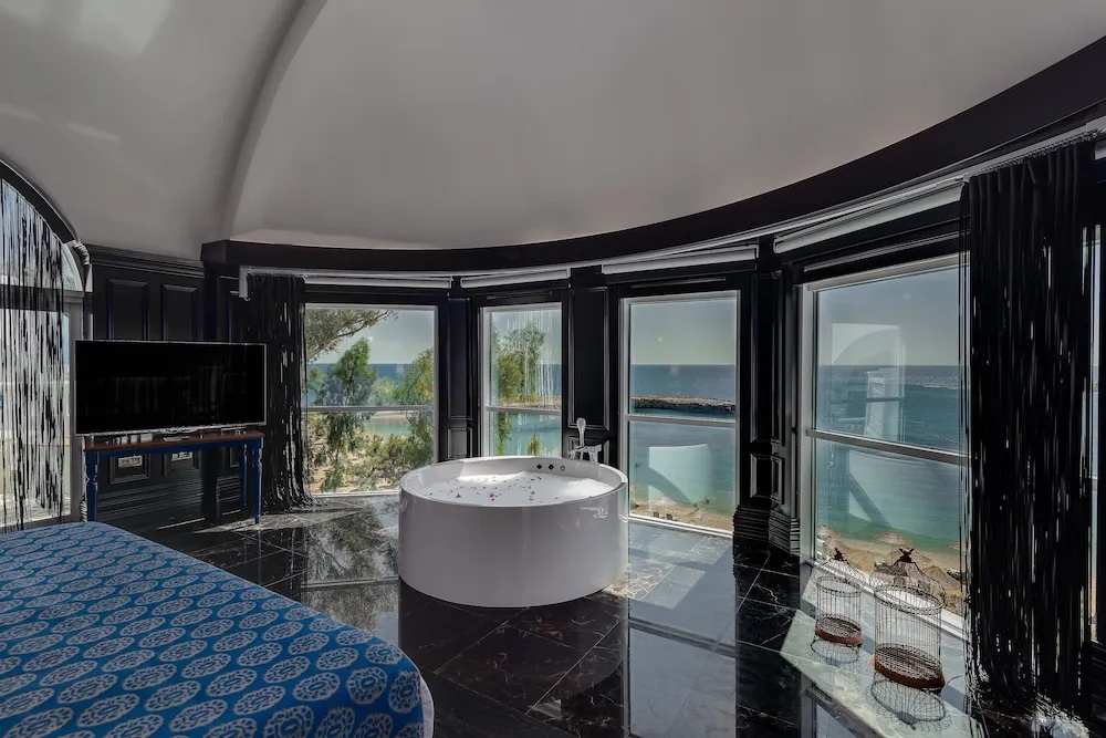 Presidential Villa, Kişiye Özel Havuzlu