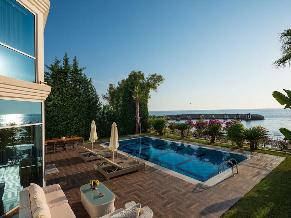 Presidential Villa, Kişiye Özel Havuzlu