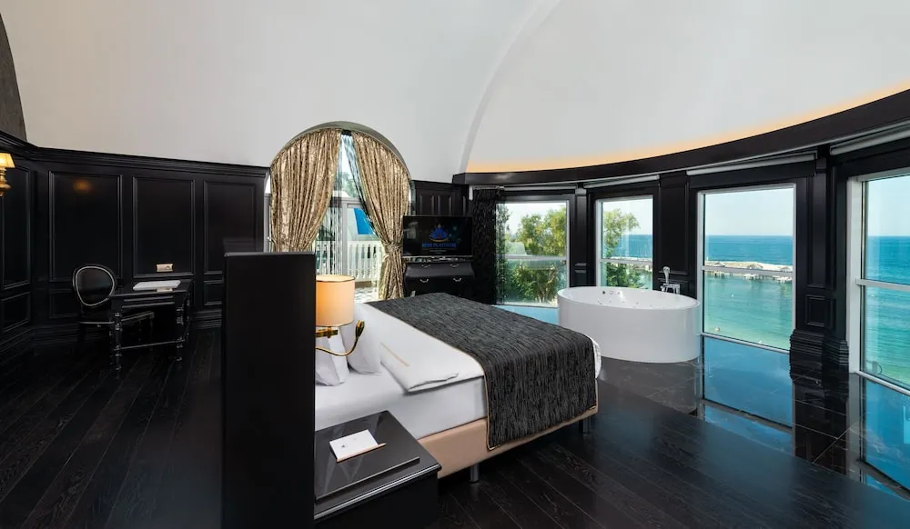 Presidential Villa, Kişiye Özel Havuzlu