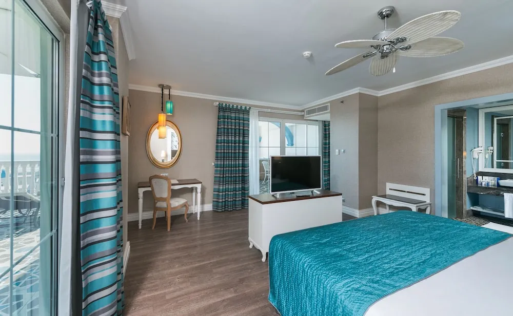 King Suite, Sea View