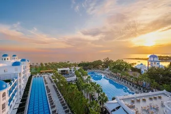 Rubi Platinum Spa Resort & Suites - All Inclusive