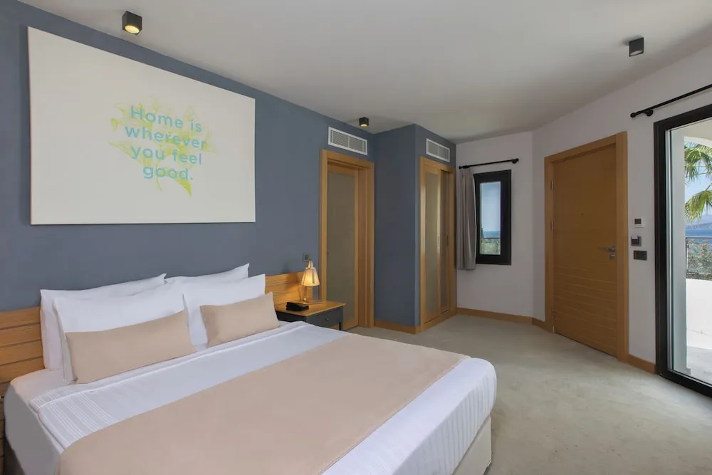 Standard Tek Büyük Yataklı Oda, Balkon, Deniz Manzaralı