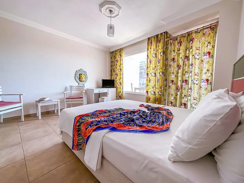 Standard Tek Büyük Yataklı Oda, Balkon, Deniz Manzaralı