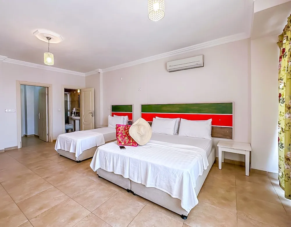 Standard Üç Kişilik Oda, Balkon, Deniz Manzaralı