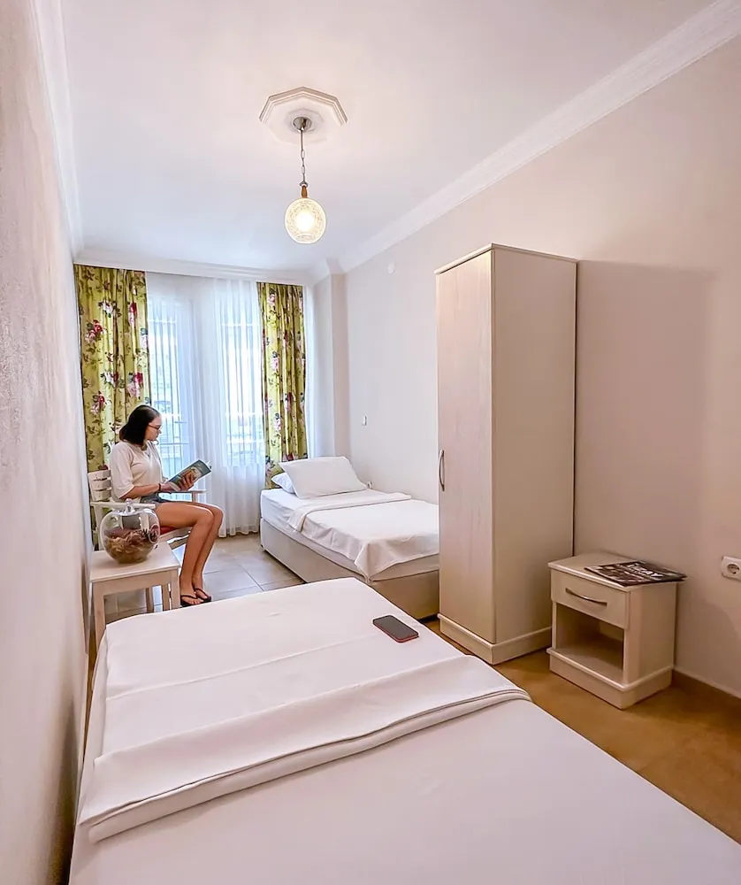 Standard Süit, Balkon, Şehir Manzaralı