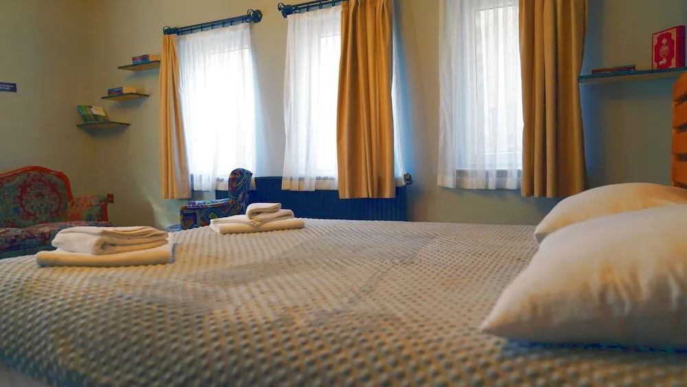 Superior Oda, 1 Büyük (Queen) Boy Yatak