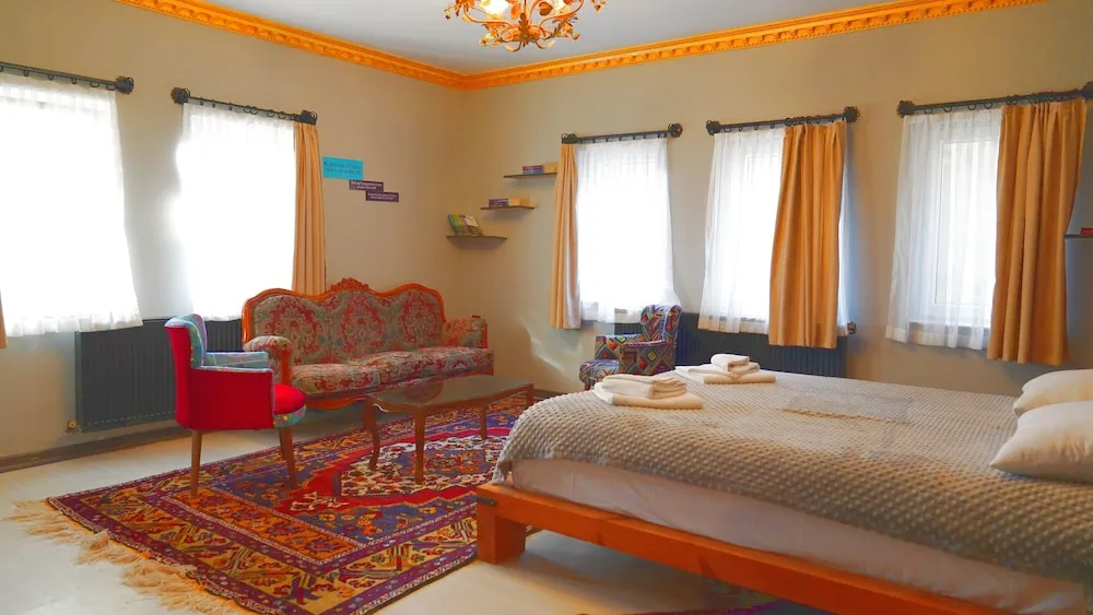 Superior Oda, 1 Büyük (Queen) Boy Yatak