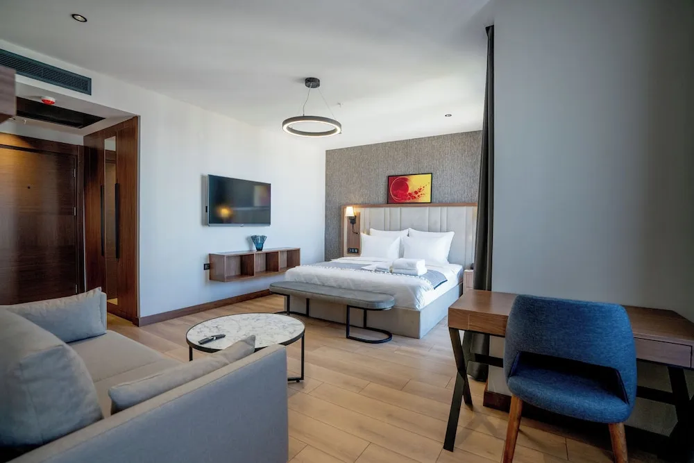 Standard Stüdyo, Şehir Manzaralı