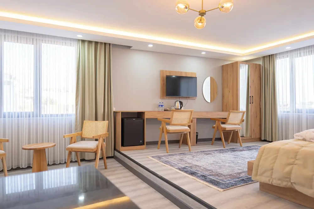 Premium Oda, 1 En Büyük (King) Boy Yatak