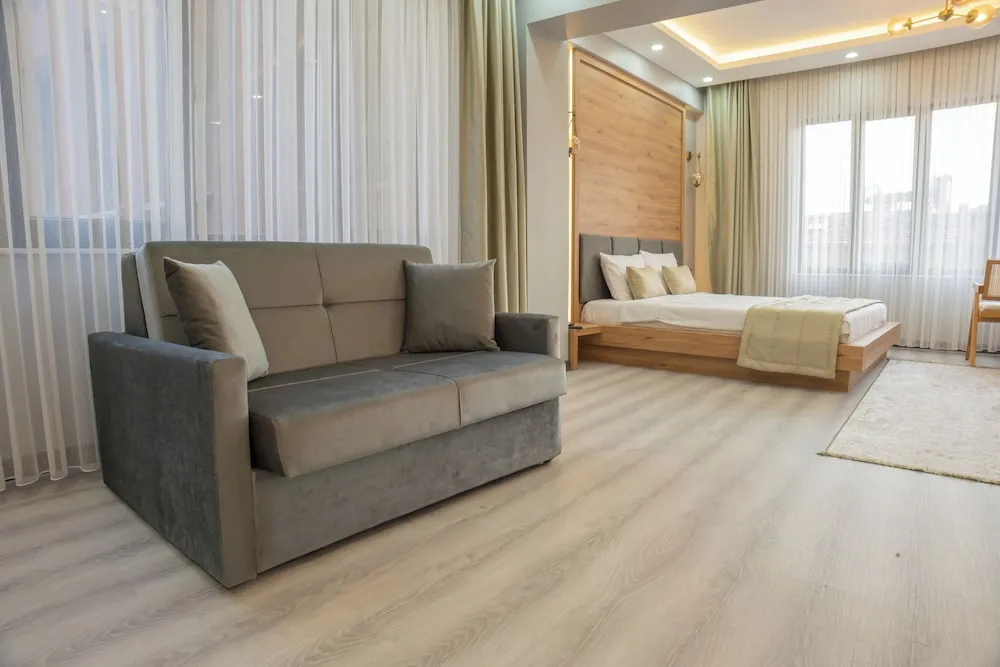 Premium Oda, 1 En Büyük (King) Boy Yatak