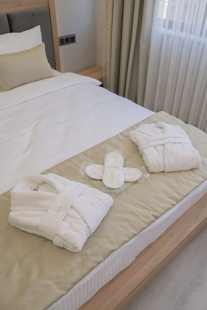 Deluxe Oda, 1 En Büyük (King) Boy Yatak