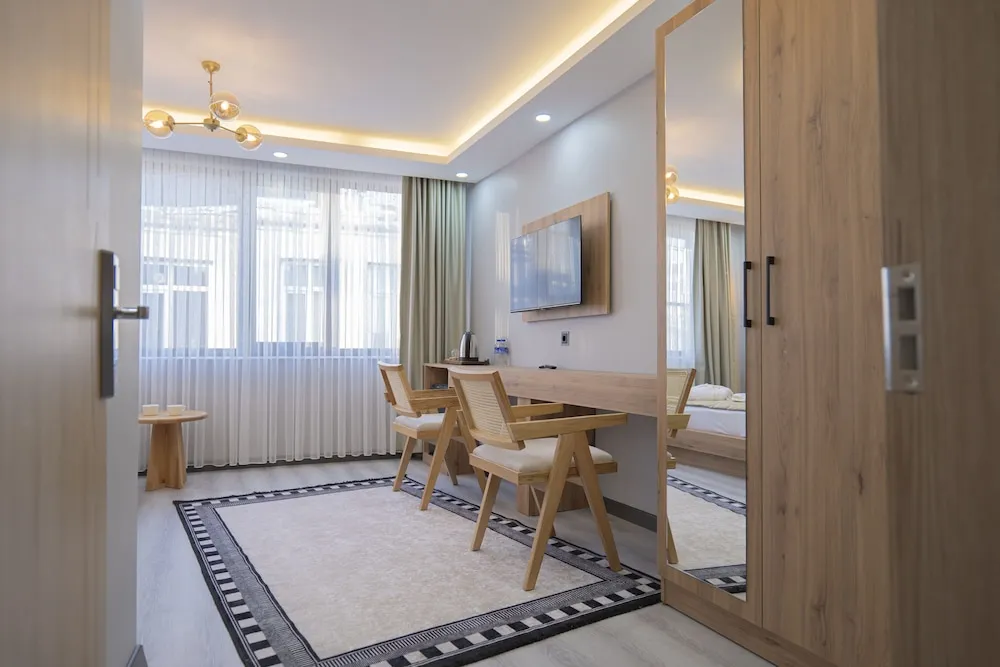 Deluxe Oda, 1 En Büyük (King) Boy Yatak