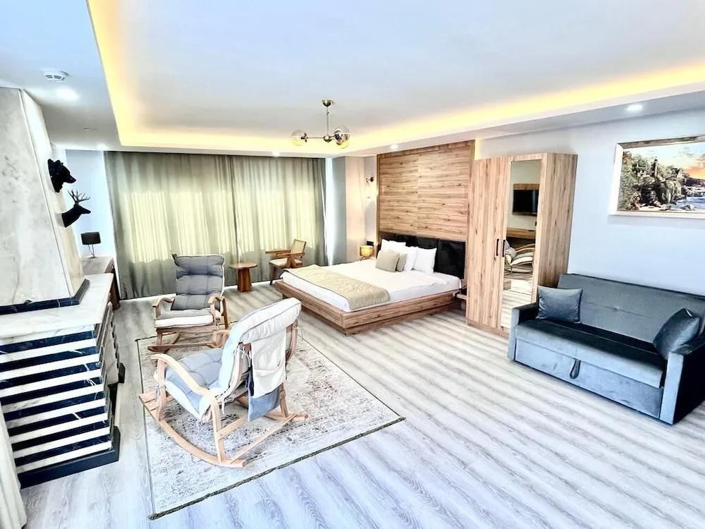 Romantic Oda, 1 En Büyük (King) Boy Yatak