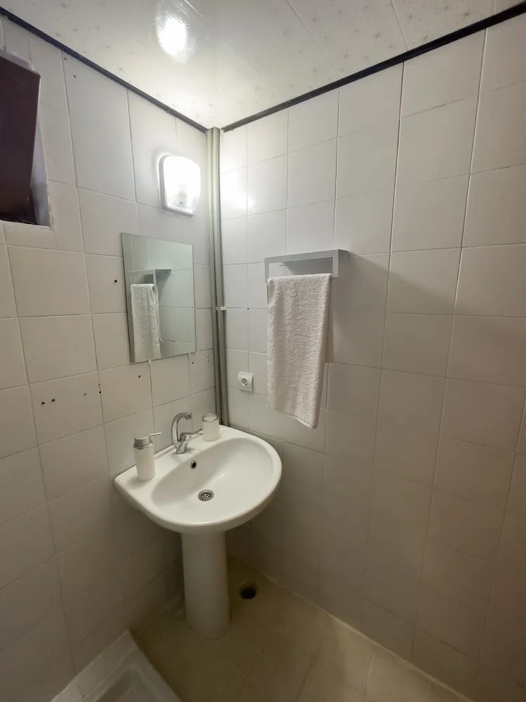 Comfort Büyük Yataklı Tek Kişilik Oda