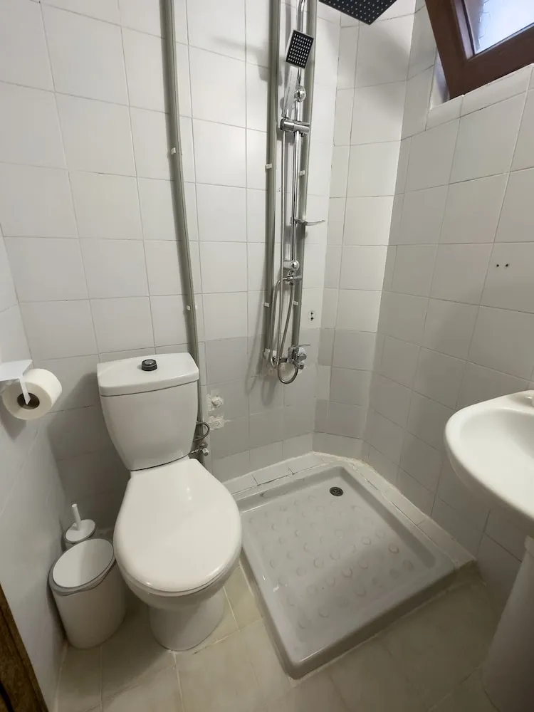 Comfort Büyük Yataklı Tek Kişilik Oda