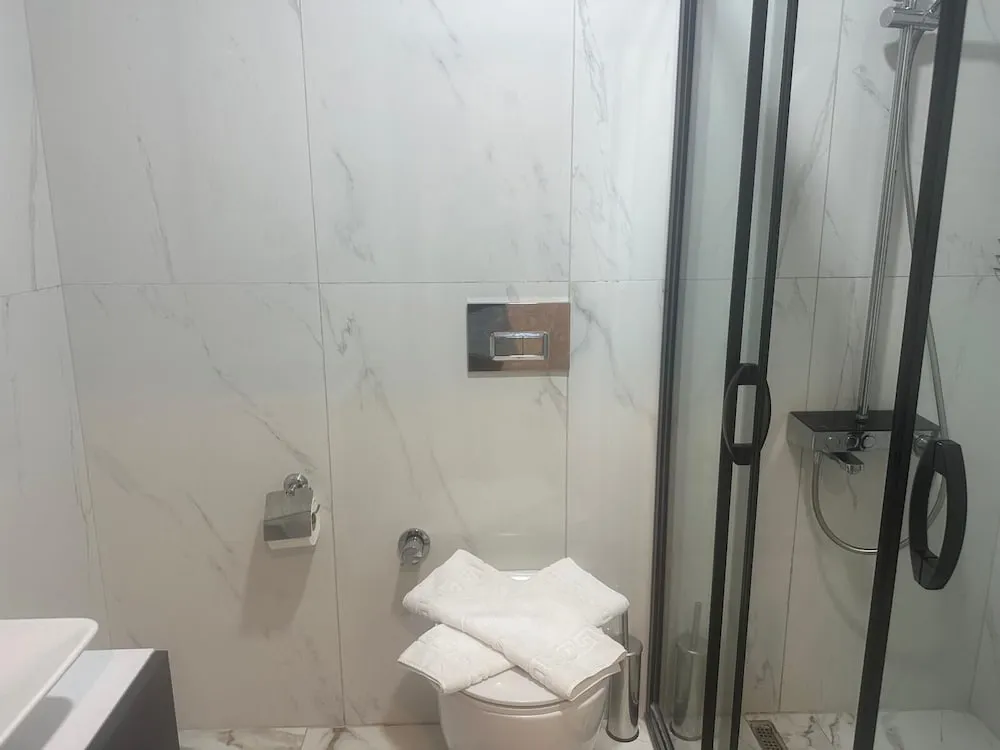 Economy Oda, Bahçe Manzaralı