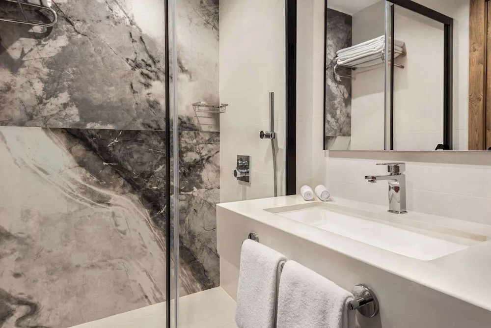 Oda, 1 En Büyük (King) Boy Yatak, Balkon, Şehir Manzaralı