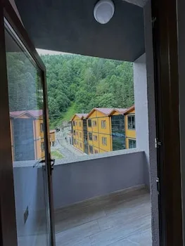 Aderfia Suite Hotel