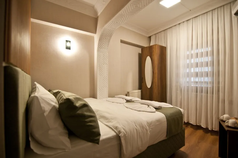 Classic Tek Büyük veya İki Ayrı Yataklı Oda, Şehir Manzaralı