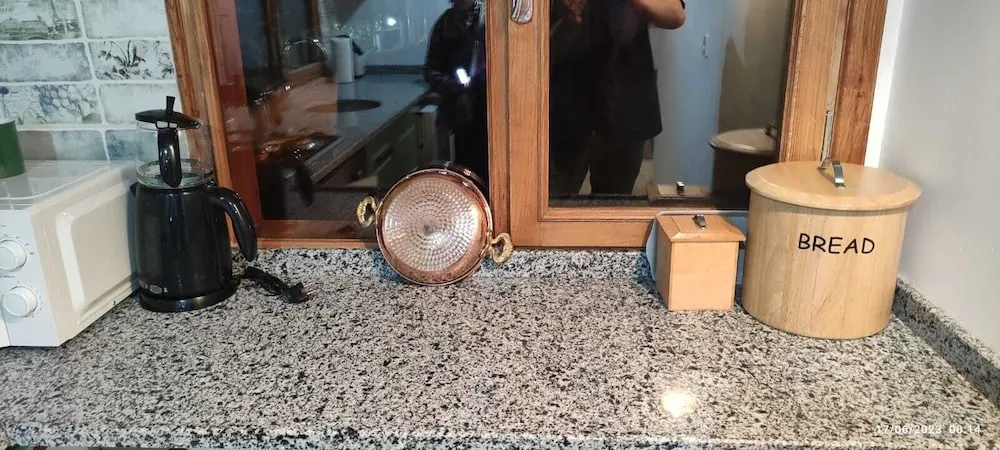 Basic Tek Büyük Yataklı Oda