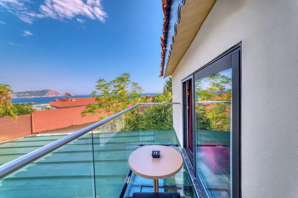 Love Room Bungalow with Sea View