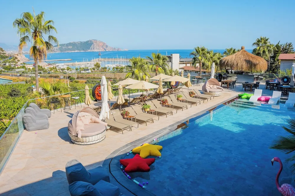 Deniz Manzaralı Bungalov Balkonlu