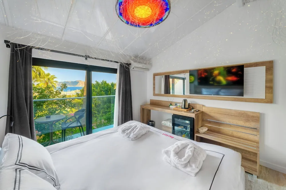 Deniz Manzaralı Bungalov Balkonlu