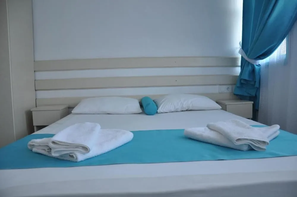 Comfort Tek Büyük veya İki Ayrı Yataklı Oda